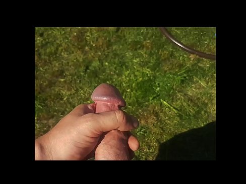 ❤️ Warm hottie laat haar pienk poesie naai en kom met 'n spuit in 'n somertuin Tuisgemaakte pornografie by porn af.poliglass34.ru ❤